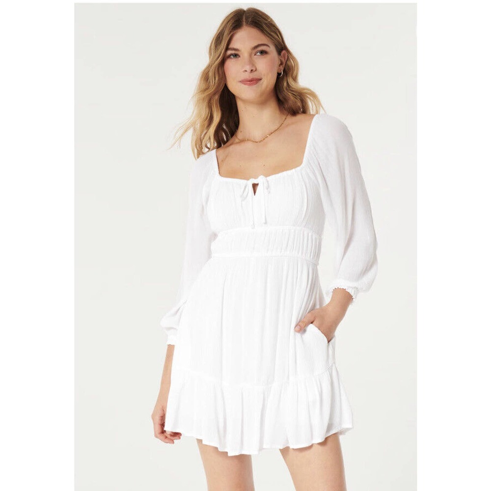 (Sold)HOLLISTER White LONG-SLEEVE CHANNELED BUILT-IN SHORTS DRESS Large NWT - Picture 1 of 14